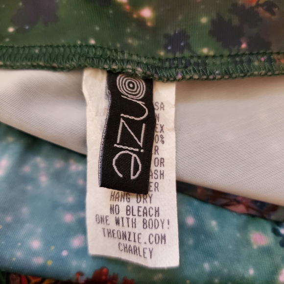 ONZIE • Charley Nature Galaxy Workout Leggings - Picture 3 of 10